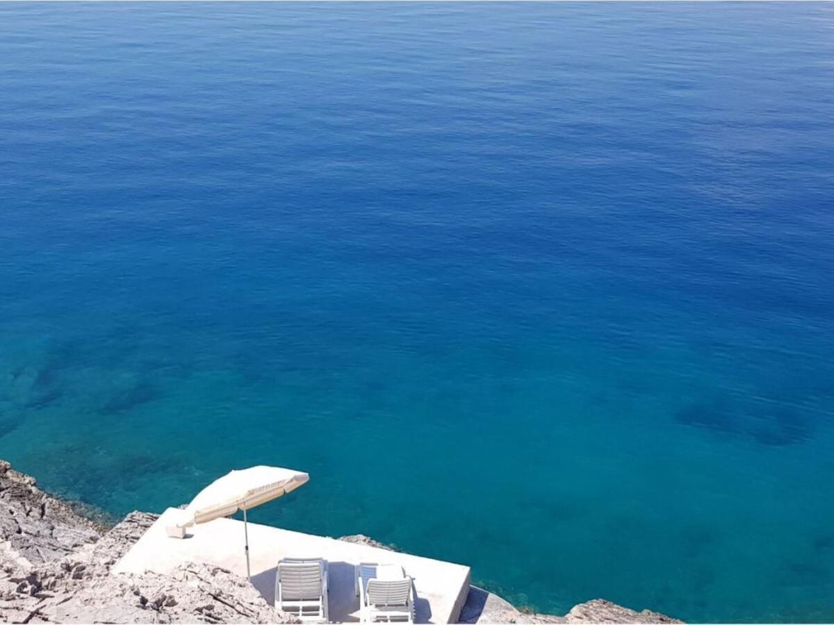 Holiday House Jakov Gdinj Екстериор снимка