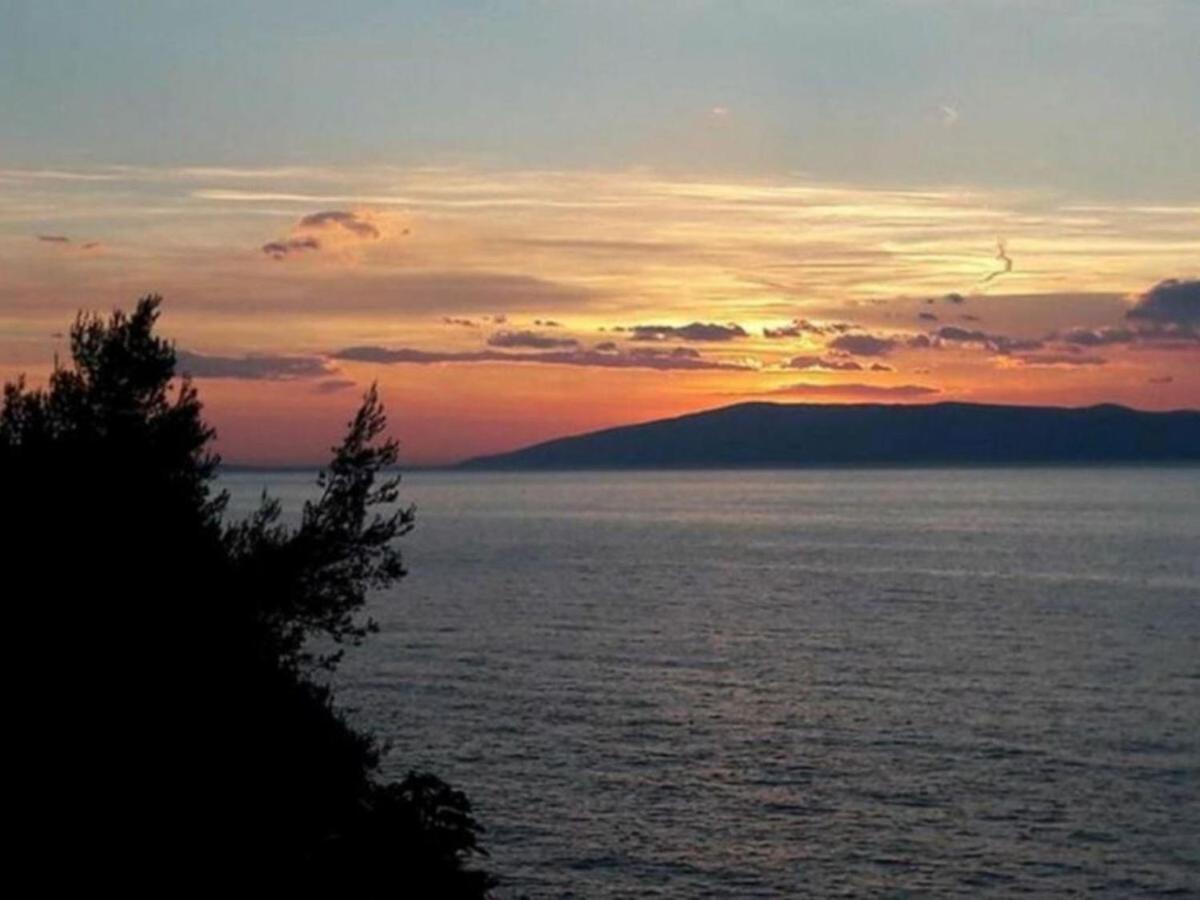 Holiday House Jakov Gdinj Екстериор снимка