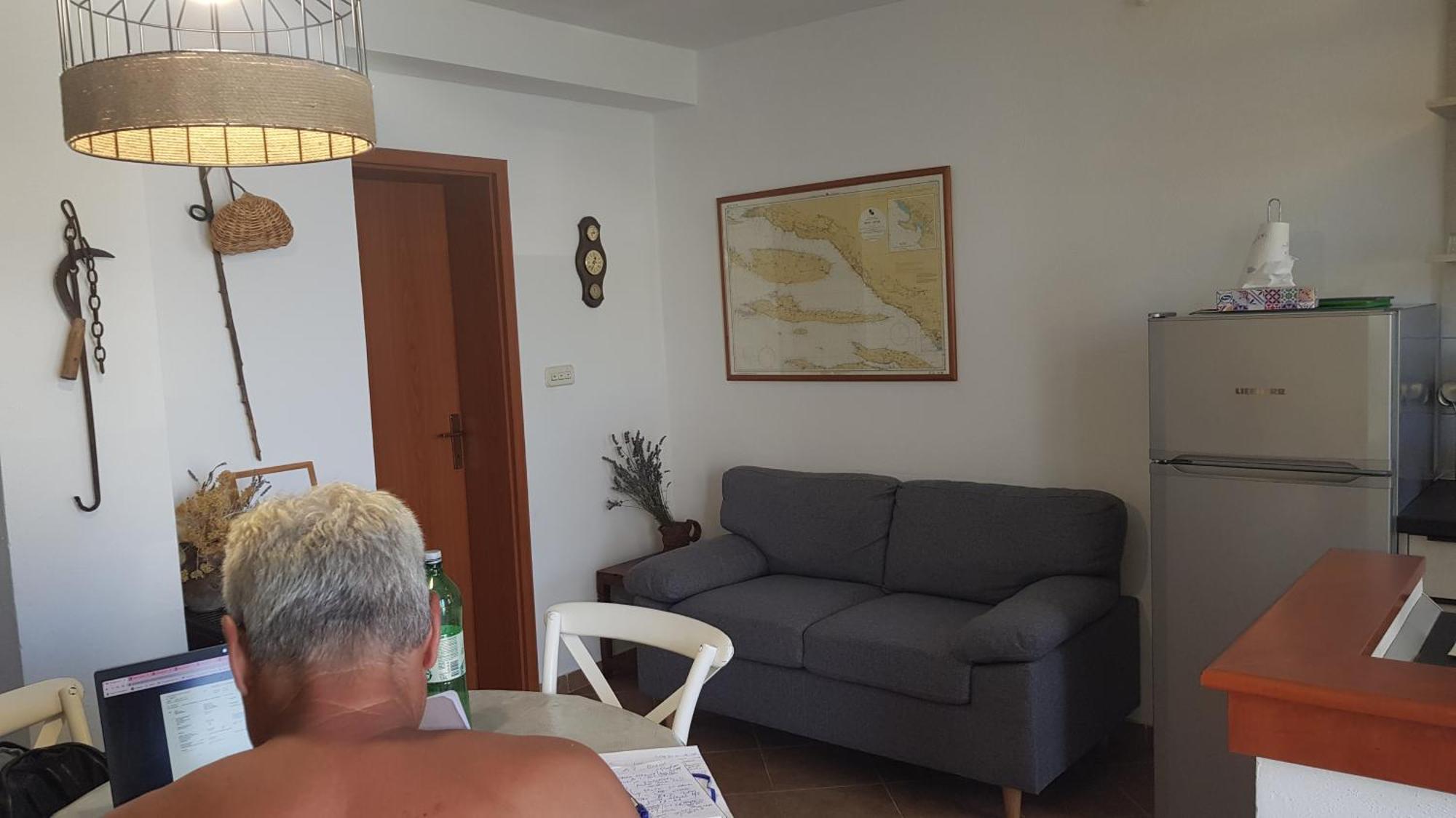 Holiday House Jakov Gdinj Стая снимка